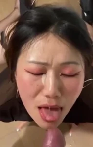 无套后入翘臀啪啪浪叫，浓精